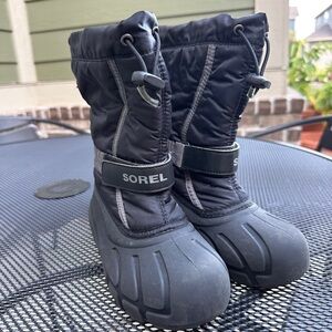 SOLD—Sorel Youth Unisex Snow Boot